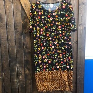 Adorable floral print Julia